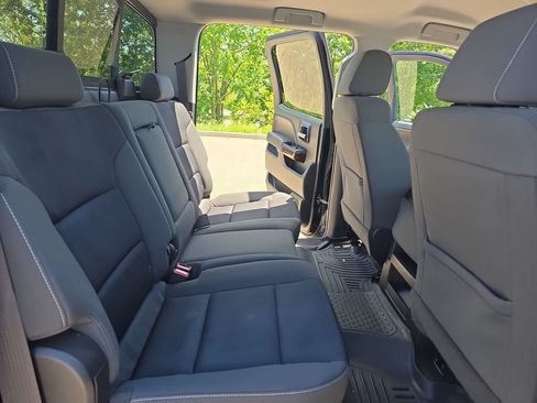 Used 2017 GMC Sierra 1500 SLE w/ SLE Value Package AWD/4WD image 11