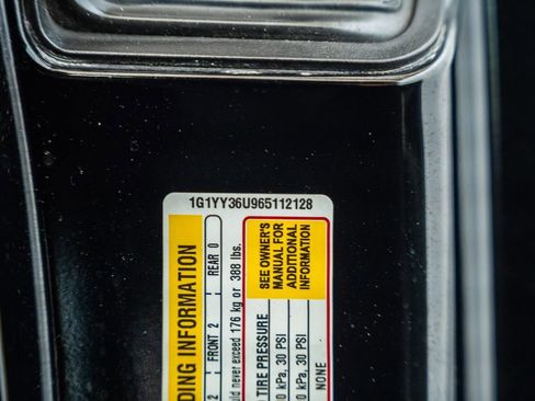 Used 2006 Chevrolet Corvette Convertible w/ Preferred Equipment Group image 35