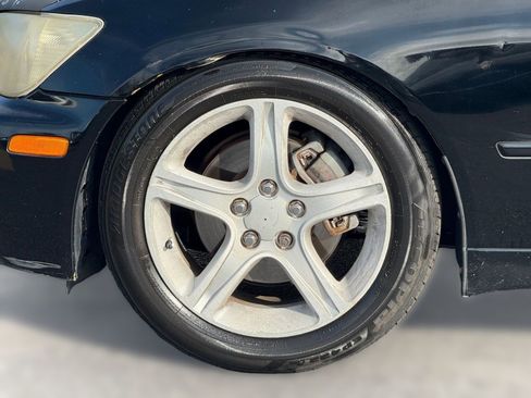 Used 2001 Lexus IS 300 image 12