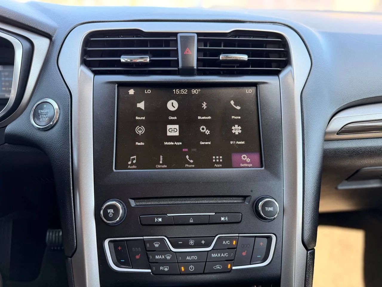 Used 2017 Ford Fusion SE w/ Equipment Group 602A FWD image 51