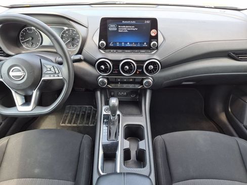 Used 2024 Nissan Sentra SV FWD image 22