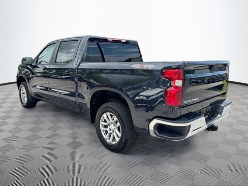 Used 2024 Chevrolet Silverado 1500 LT AWD/4WD image 8