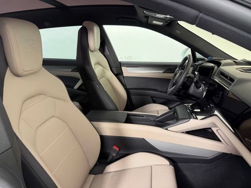 New 2026 Porsche Cayenne Electric AWD/4WD image 15