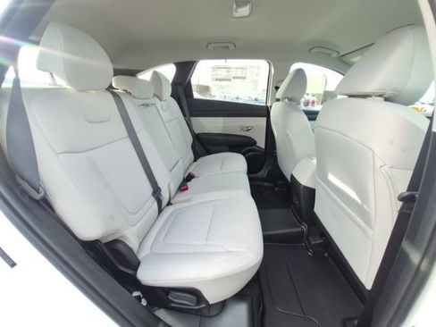 New 2026 Hyundai Tucson SE image 14