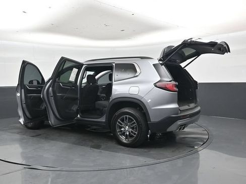Used 2025 GMC Acadia Elevation FWD image 51