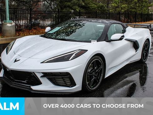 Used 2024 Chevrolet Corvette Stingray Preferred Conv w/ 2LT image 2