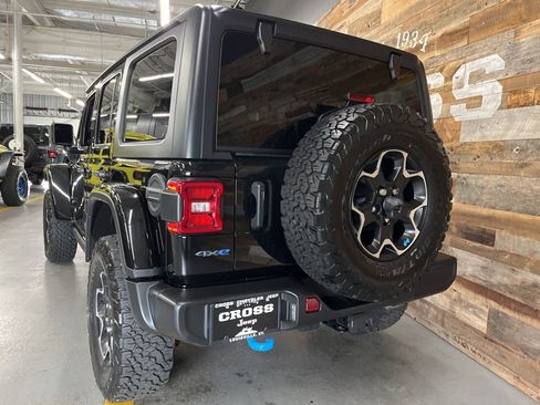 Used 2023 Jeep Wrangler Unlimited Rubicon 4xe AWD/4WD image 59