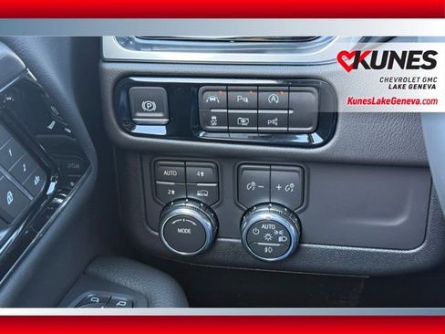 New 2026 GMC Yukon Denali w/ Sun & Power Step Package AWD/4WD image 53