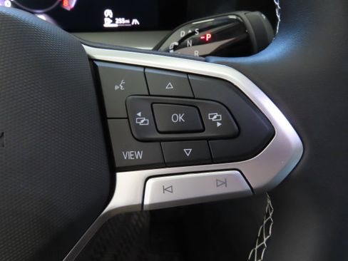 New 2026 Volkswagen Tiguan SE AWD/4WD image 13