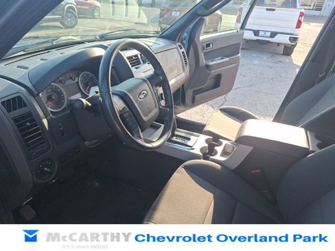 Used 2011 Ford Escape XLT AWD/4WD image 8