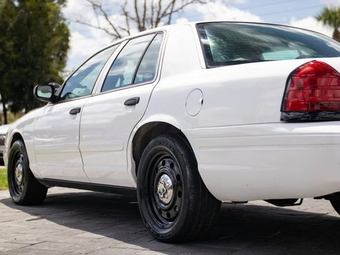 Used 2008 Ford Crown Victoria Police Interceptor RWD image 10