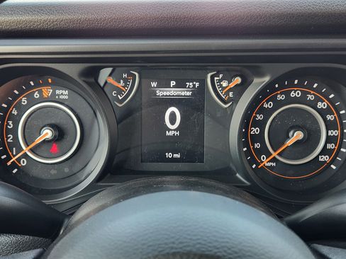 New 2025 Jeep Gladiator Nighthawk image 11