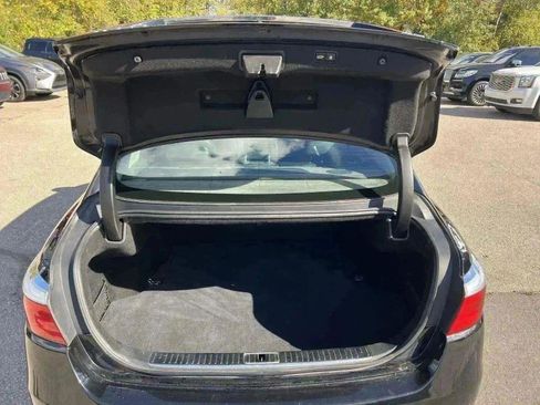 Used 2016 Kia K900 Luxury w/ VIP Plus Package image 29