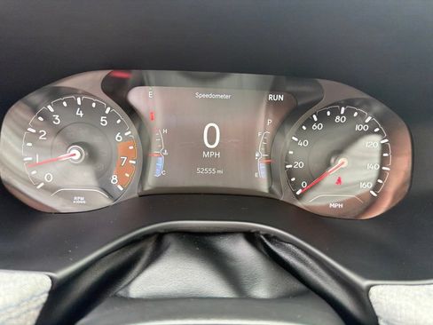 Used 2024 Jeep Compass Latitude AWD/4WD image 3