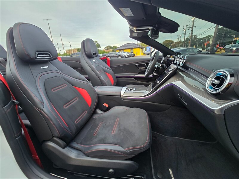 Used 2025 Mercedes-Benz CLE 53 AMG 4MATIC Cabriolet image 19