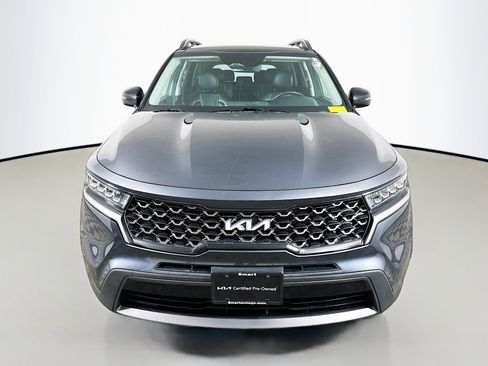 Used 2023 Kia Sorento S w/ Panoramic Sunroof Package image 2