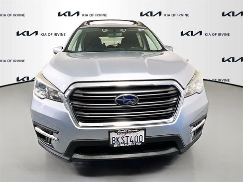 Used 2019 Subaru Ascent Premium image 2