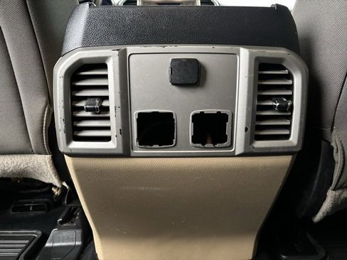 Used 2017 Ford F350 XLT w/ Camper Package image 16