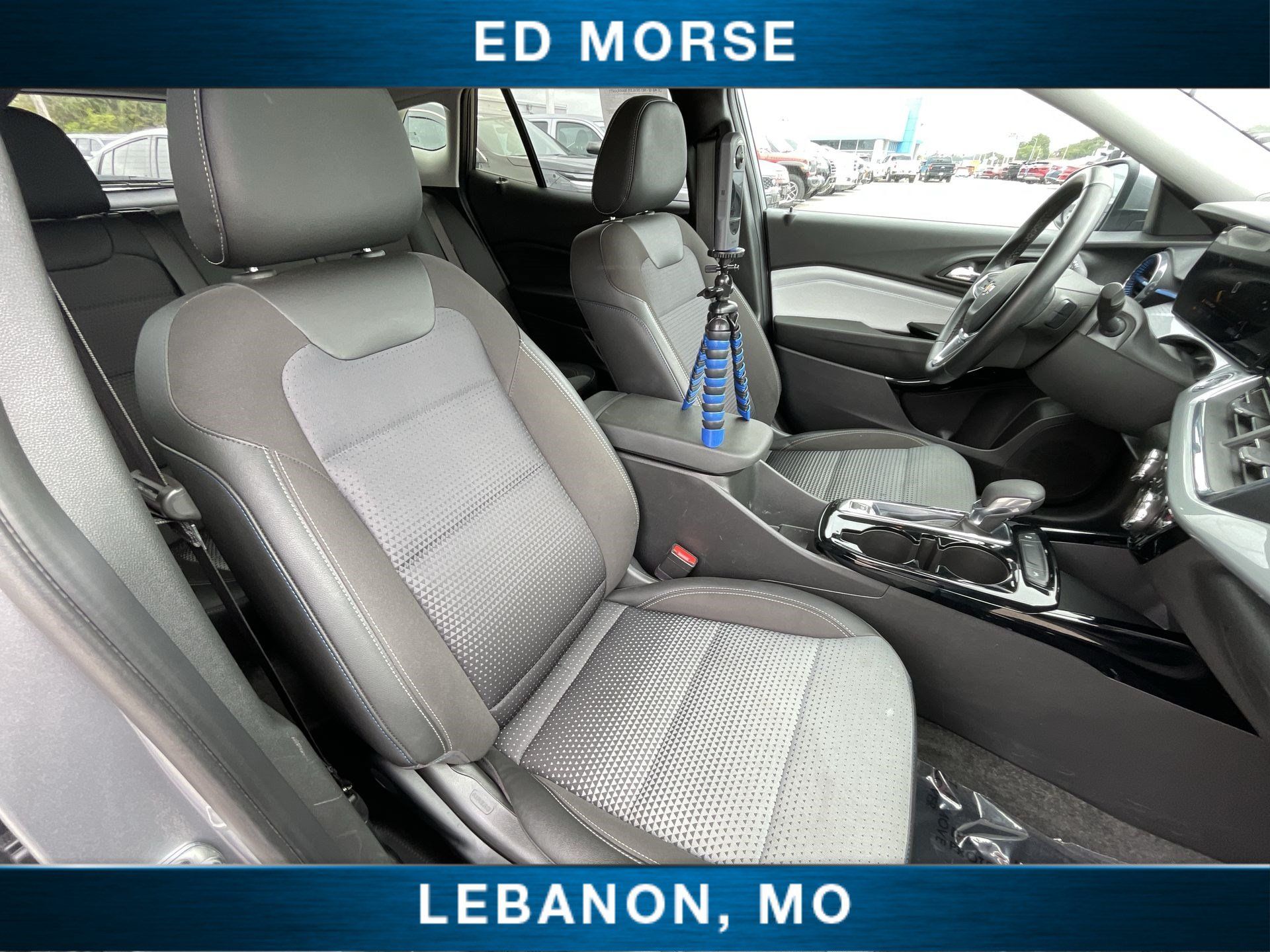 Certified 2025 Chevrolet Trax LT w/ LT Convenience Package FWD image 26