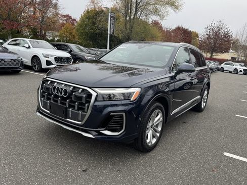 Certified 2025 Audi Q7 2.0T Premium image 8
