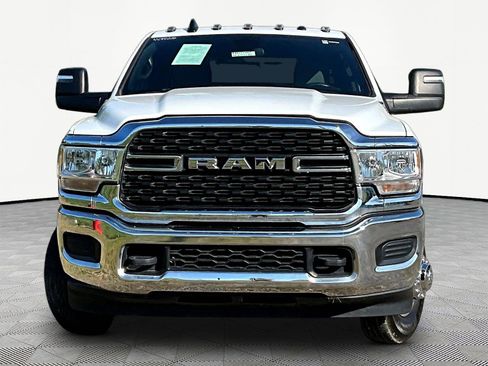 Used 2024 RAM 3500 SLT w/ Quick Order Package 2YG SLT AWD/4WD image 2