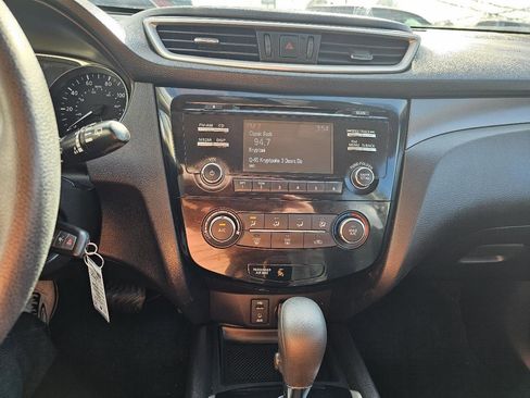 Used 2014 Nissan Rogue S image 13