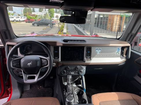 Used 2022 Ford Bronco Outer Banks w/ Sasquatch Package AWD/4WD image 10