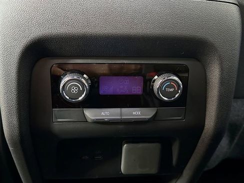 New 2026 Chevrolet Traverse LT w/ Sun and Wheel Package image 27