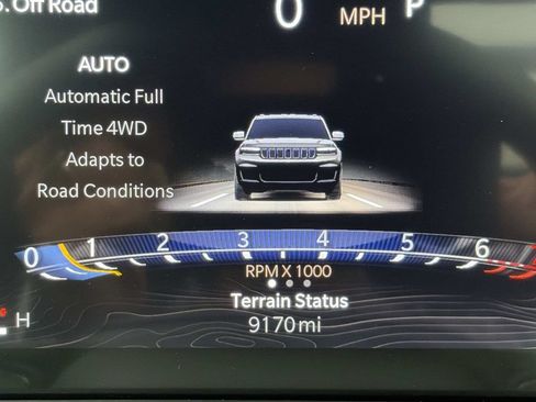 Used 2025 Jeep Grand Cherokee L Limited w/ Black Appearance Package AWD/4WD image 27