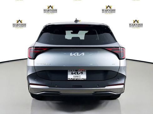New 2026 Kia Sportage LX FWD image 6