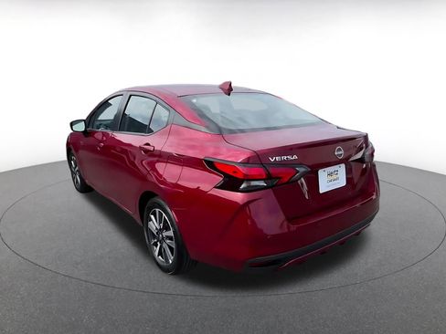 Used 2025 Nissan Versa SV image 12