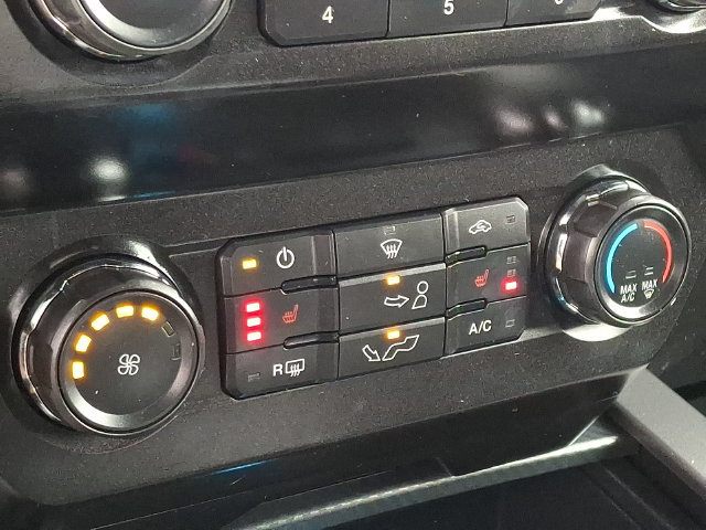 Used 2019 Ford F150 XLT w/ Equipment Group 302A Luxury AWD/4WD image 17