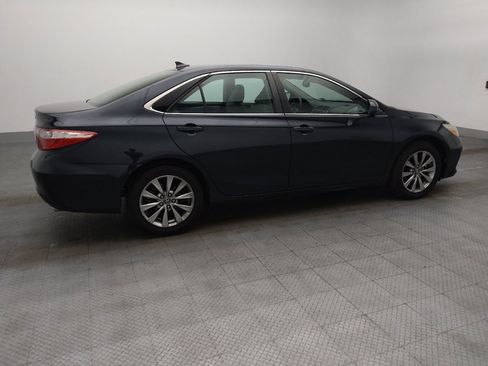 Used 2016 Toyota Camry XLE w/ Moonroof Package image 10