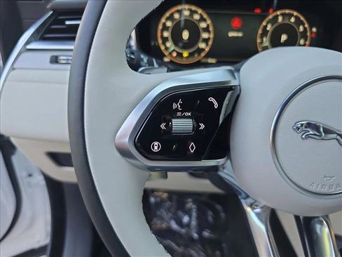 New 2026 Jaguar F-PACE R-Dynamic S image 14