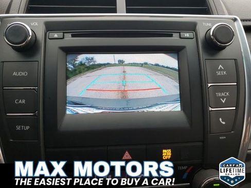 Used 2017 Toyota Camry LE image 18