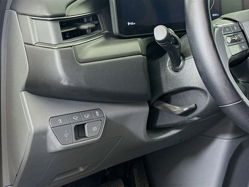 Used 2024 Kia EV9 Light RWD image 17