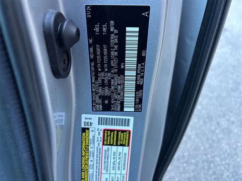 Used 2024 Toyota Sienna XLE image 34