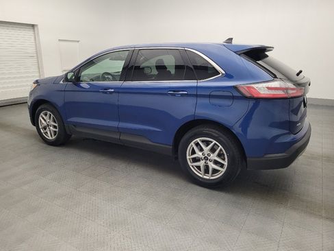 Used 2023 Ford Edge SEL image 3