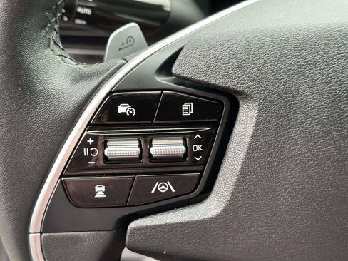 Used 2022 Kia EV6 Wind image 13