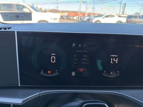 Certified 2025 Hyundai Santa Fe SEL image 12