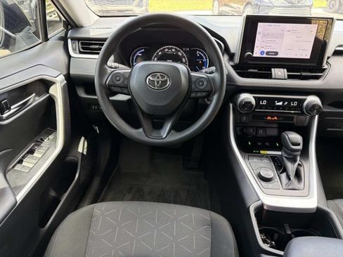 Used 2024 Toyota RAV4 AWD Hybrid image 23