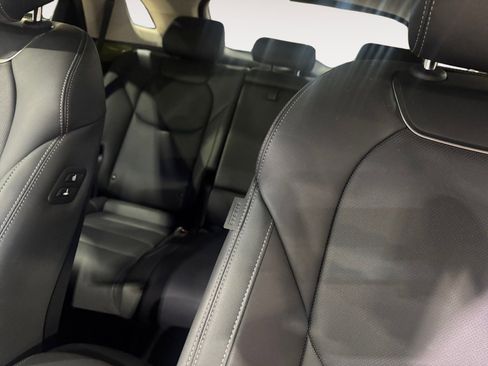 Used 2026 Genesis GV70 2.5T Select AWD/4WD image 16