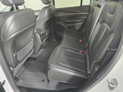 Used 2023 Jeep Grand Cherokee 4WD 4xe image 37