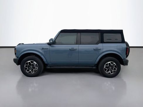 Used 2023 Ford Bronco Outer Banks AWD/4WD image 2