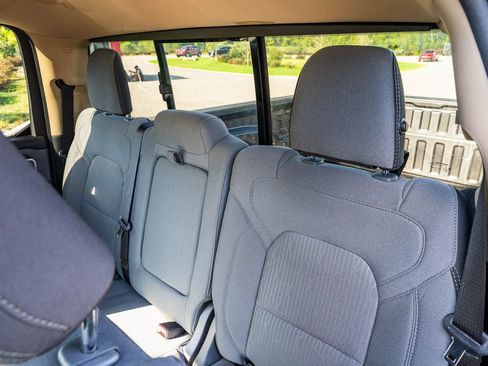 Used 2020 RAM 1500 Big Horn AWD/4WD image 18