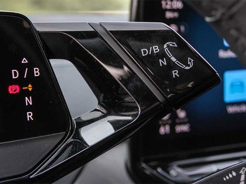 Used 2023 Volkswagen ID.4 Pro S image 20