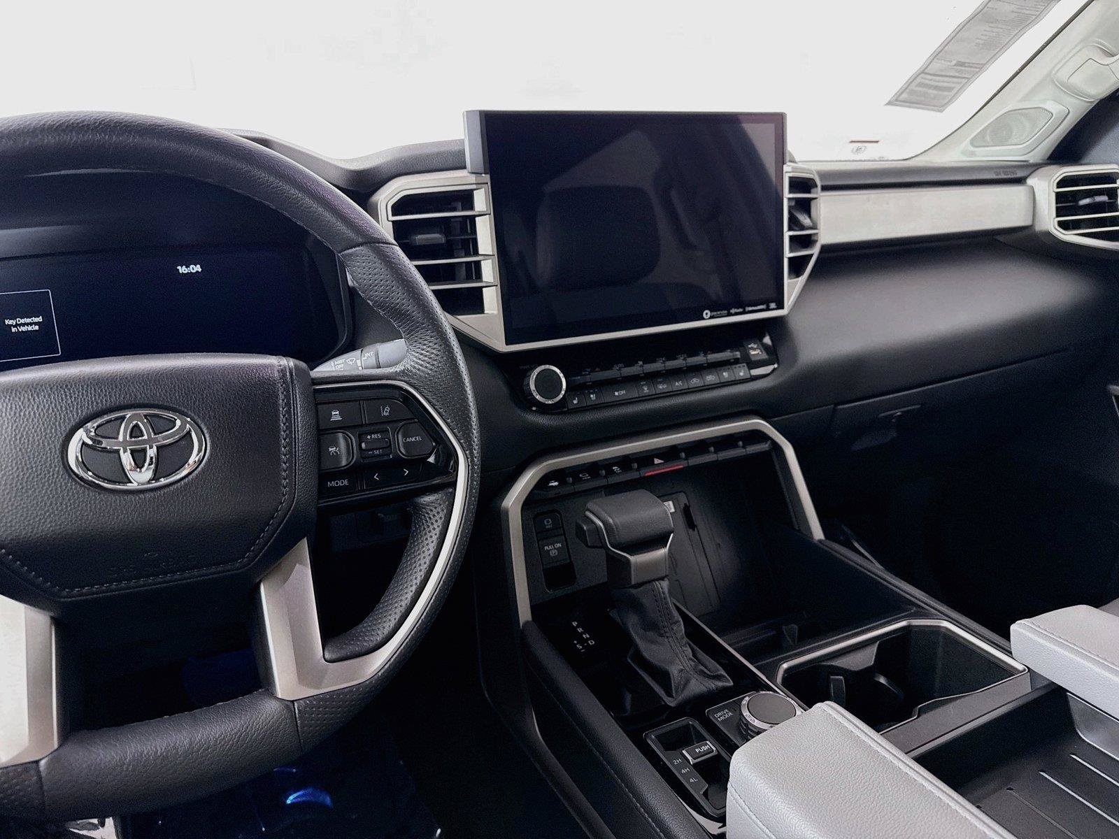 Used 2024 Toyota Tundra Limited AWD/4WD image 34
