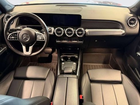 Used 2023 Mercedes-Benz GLB 250 4MATIC image 13