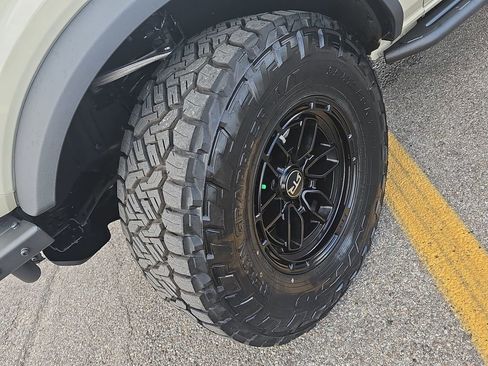 New 2026 Ford Bronco Badlands AWD/4WD image 32
