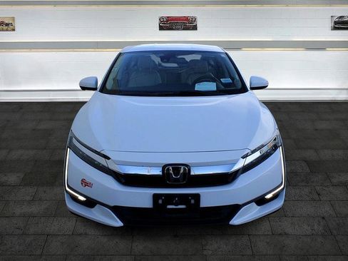 Used 2018 Honda Clarity Plug-In Hybrid image 3